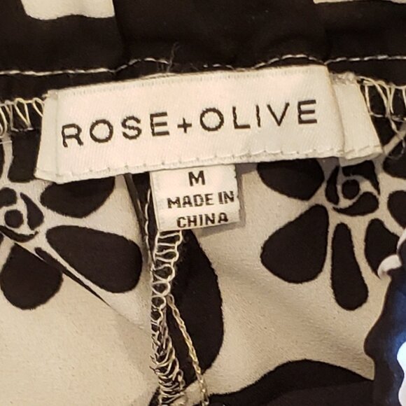 Rose and Olive Black and While Bold Flower Wide Leg Pant - Picture 5 of 11